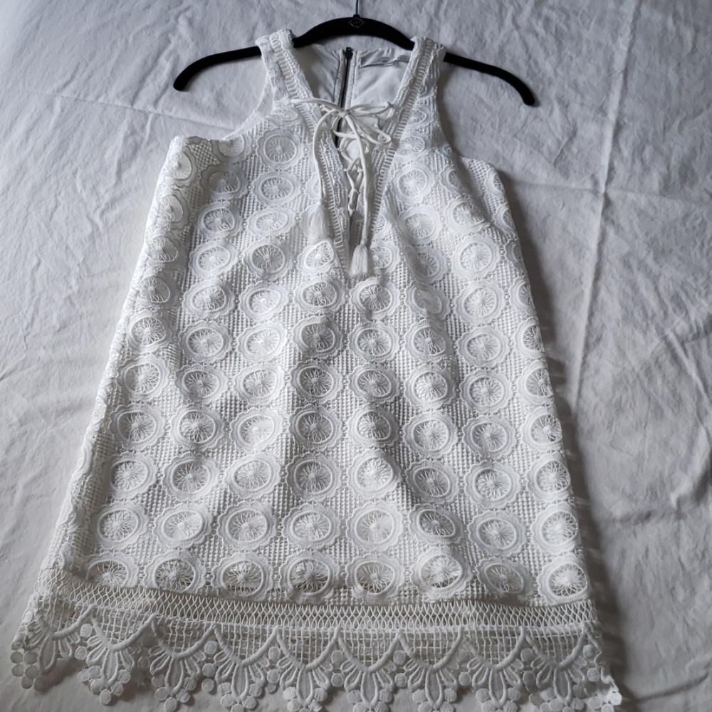 Lovers + Friends Eyelet Lace Dress Size 2